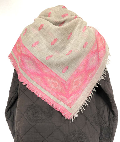 sjaal/omslagdoek merino vierkant XL met kelim motief 1- cross jaquard