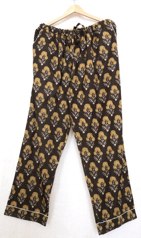 pyjamaset blockprint katoen 7- donkerbruin/okergeel