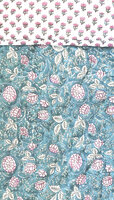 UITVERKOCHT- deken quilt kind reversible blockprint 7- petrol/roze