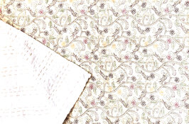 UITVERKOCHT- sprei new kantha 1 pers. handdoorgestikt zandgeel met bloemslinger